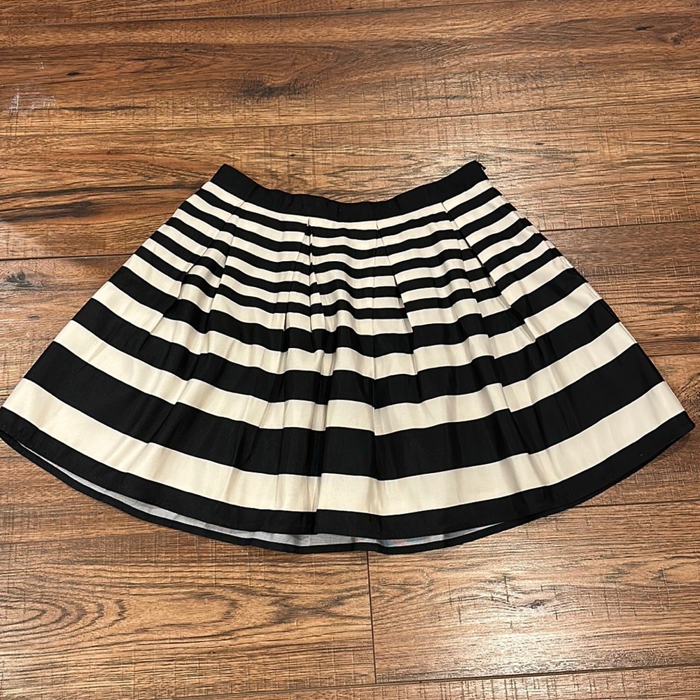 Forever 21 pleated skirt